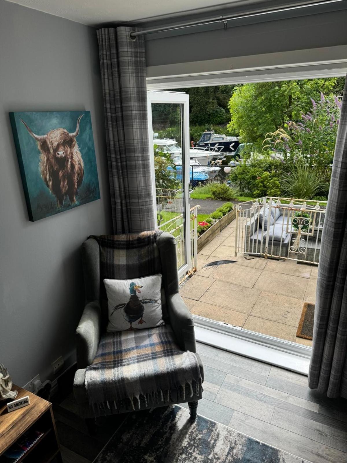 Loch Lomond Riverside Apartments A Balloch Exterior foto